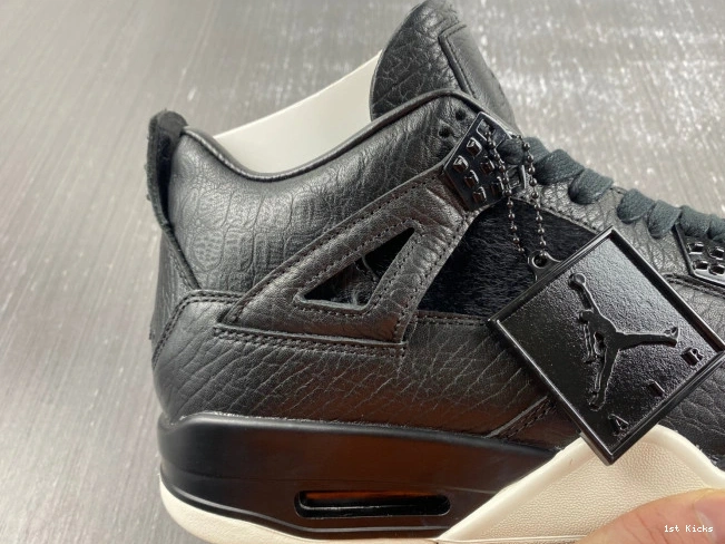 1st Kicks 4 819139- Pony Retro Hair 1001 Jordan ModernLook Black 1201